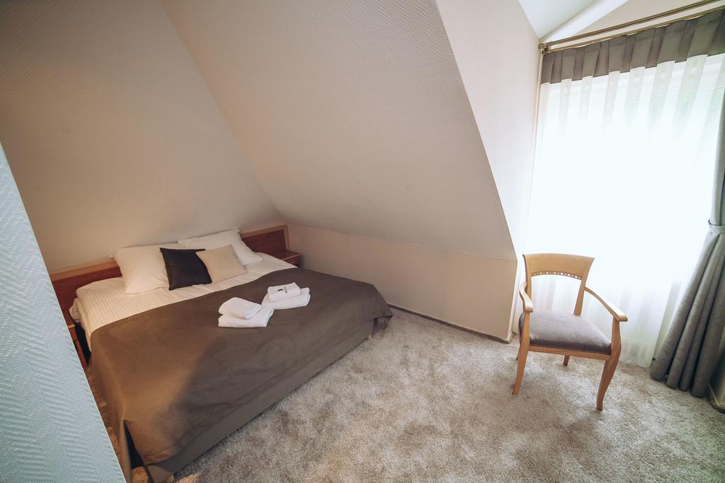 Hubertus Aparthotel & Restaurant & Horse Club Starogard Gdanski Bagian luar foto