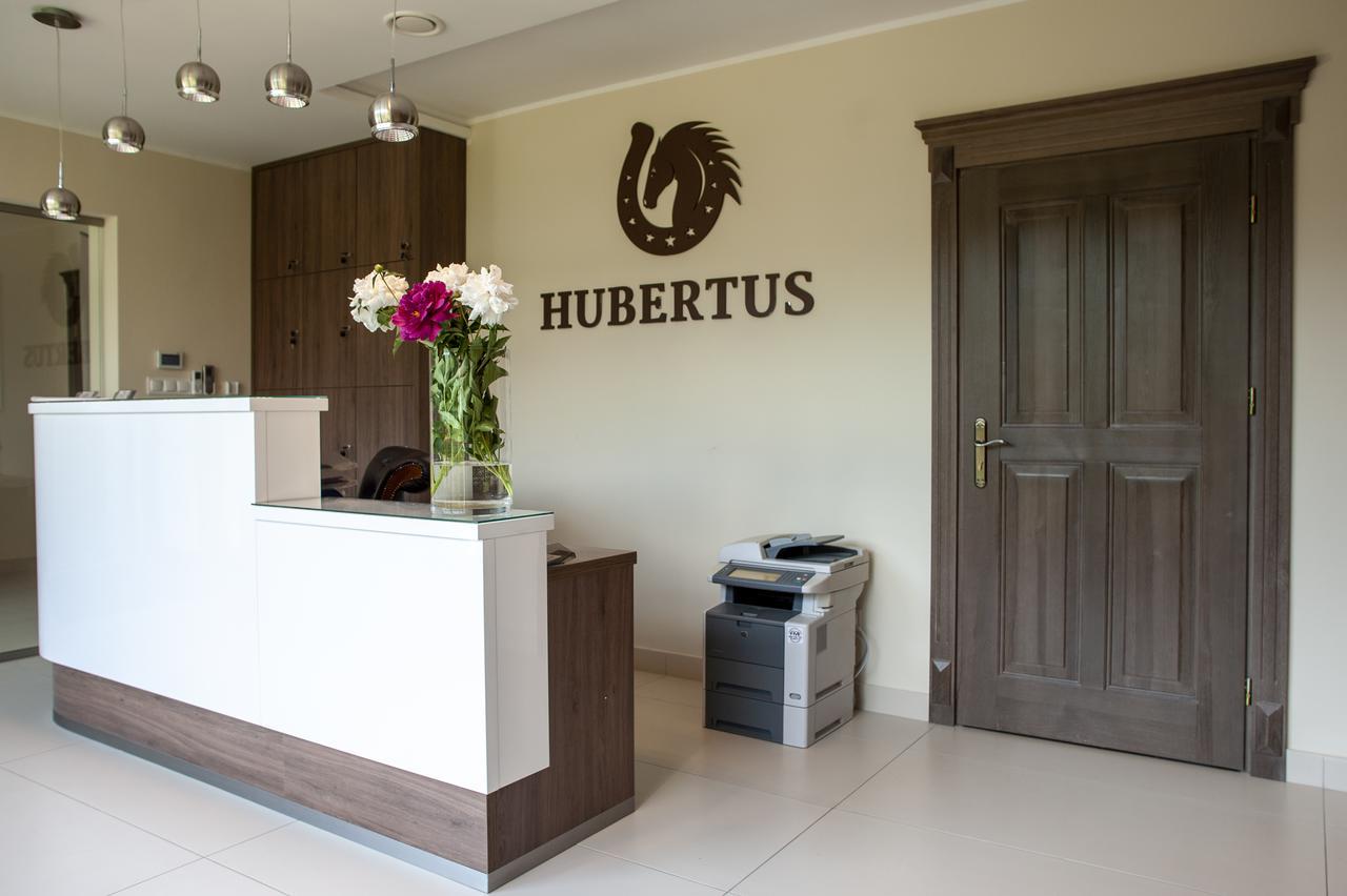 Hubertus Aparthotel & Restaurant & Horse Club Starogard Gdanski Bagian luar foto